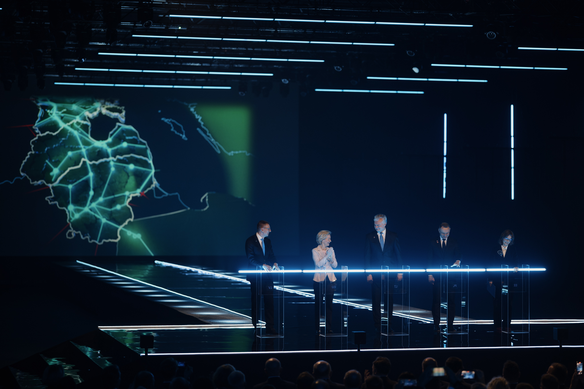 Energiajulgeolek ei vastandu taskukohasusele. Vastupidi, pikaajaline taskukohasus saabki tulla vaid turvalisest ja stabiilsest süsteemist. Riik, kelle elektrisü